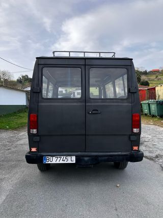 Mercedes-Benz 207 D 1980
