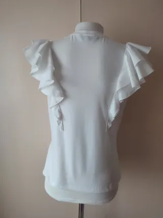 Camiseta Shein volantes