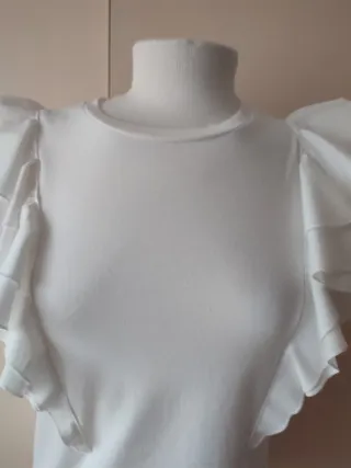 Camiseta Shein volantes