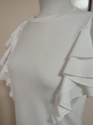 Camiseta Shein volantes