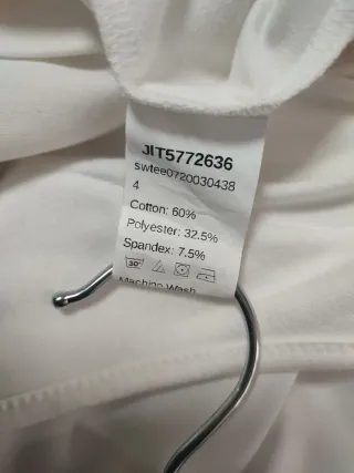 Camiseta Shein volantes