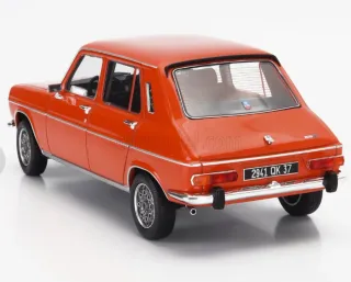 Disponibile 2 colori  Simca 1:18