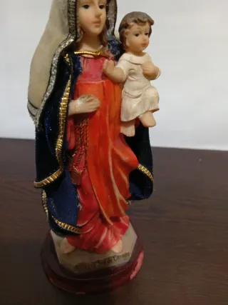 Figura Virgen del Carmen con Niño
