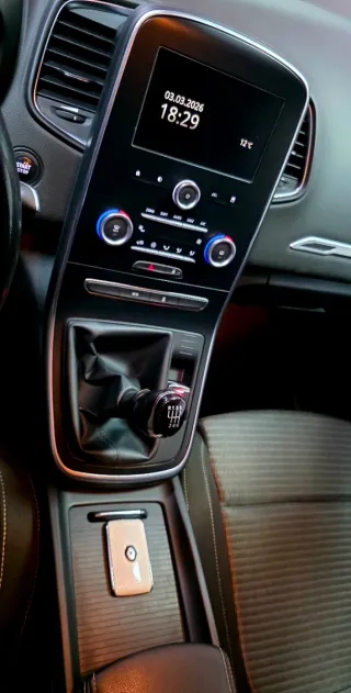 Renault Grand Scenic 2017