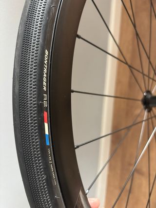 Ruedas Fulcrum 800DB con cubiertas de 32 y discos.