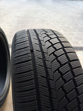2 neumáticos 245/40 R19 98V XL semi nuevos