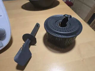 Thermomix TM6 con accesorios nuevos