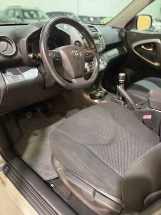 Toyota Rav4 2.2 D-4D Executive 4x4