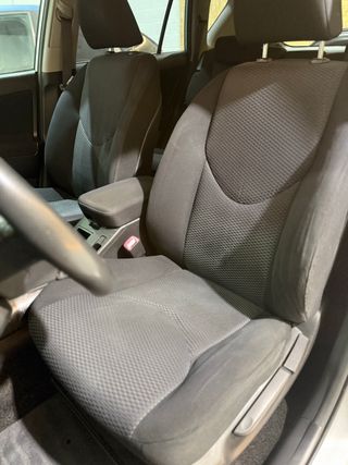 Toyota Rav4 2.2 D-4D Executive 4x4