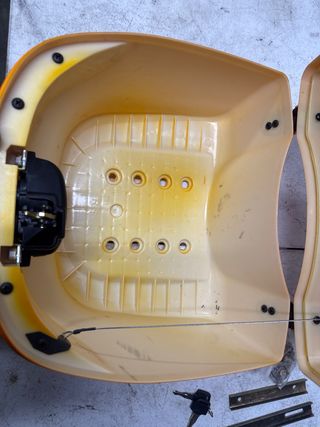 Maleta Baúl Keeway para Moto Naranja