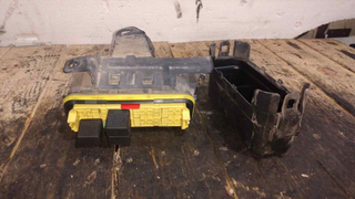 CAJA RELES / FUSIBLES IVECO DAILY CAJA ABIERTA Ca