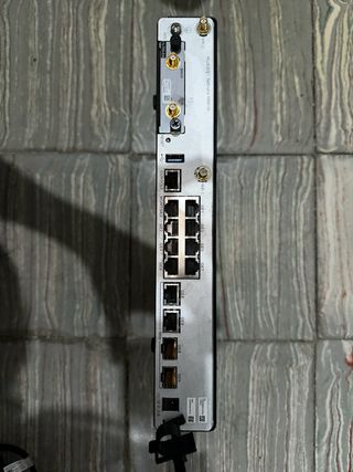 Router Empresarial Huawei AR651W