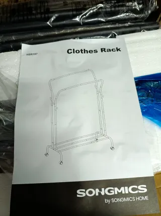 Burro para Ropa SONGMICS con Ruedas