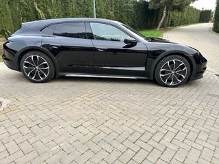 Porsche Taycan 4 Cross Turismo 476cv AWD IMPOLUTO!