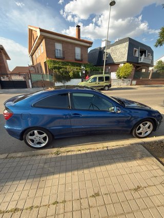 Mercedes-Benz Clase C 2001