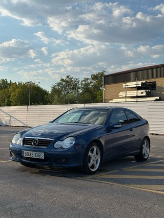 Mercedes-Benz Clase C 2001