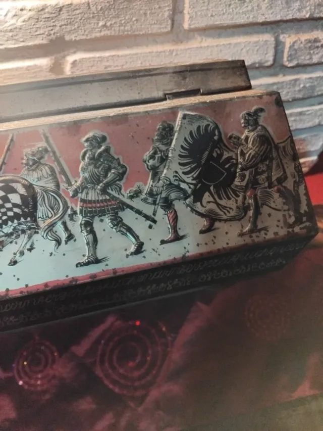 COFRE VINTAGE DE METAL