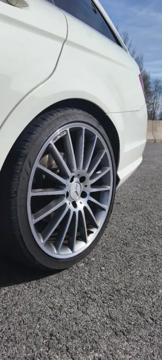 Mercedes-Benz w204 c200 2012