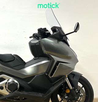 HONDA FORZA 750 (A)(2 MALETAS)