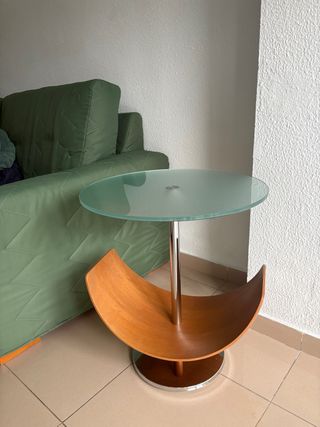Mesa auxiliar cristal y madera