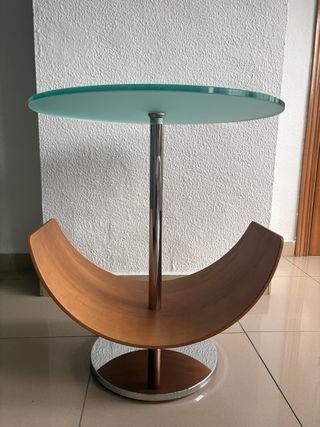 Mesa auxiliar cristal y madera