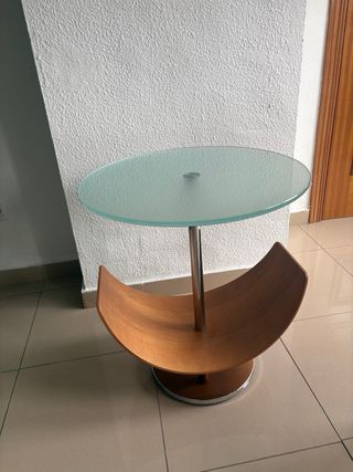Mesa auxiliar cristal y madera