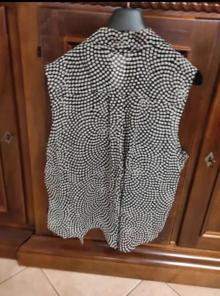 Giacca Gai Mattiolo nera con sottogiacca in seta