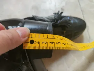 ZAPATOS DE MUJER. MARCA PITILLO. NÚMERO 36.