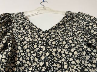 Vestido floral negro y blanco