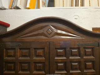 Scrivania in Stile Castigliano in Legno