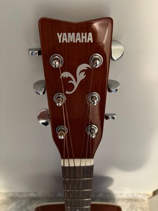 Guitarra electroacústica Yamaha F370TBS