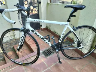Goka Edition II Carbono – Shimano Ultegra – Mavic