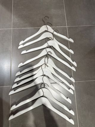 Perchas de madera blancas (10 unidades)
