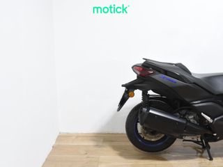 YAMAHA XMAX 300