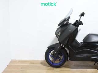 YAMAHA XMAX 300