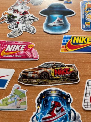 Pegatinas Nike con caja