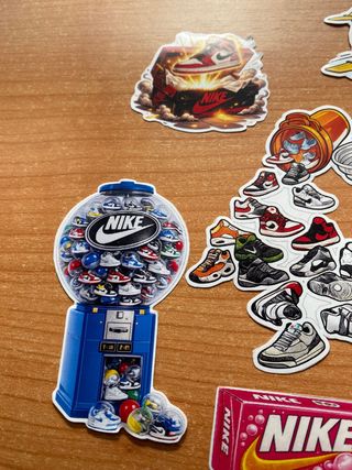 Pegatinas Nike con caja