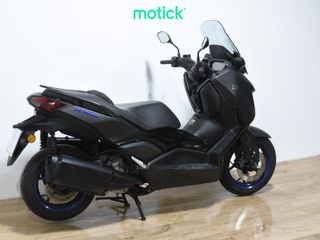 YAMAHA XMAX 300