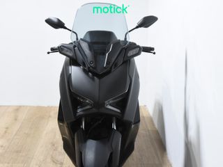 YAMAHA XMAX 300