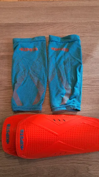 Espinilleras Kipsta Naranja Talla L + Calcetines