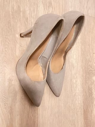 Vendo lote de zapatos en muy buen estado.