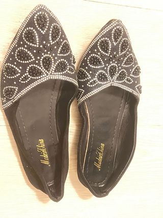 Vendo lote de zapatos en muy buen estado.