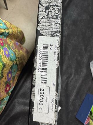 Mantilla Fallera Larga Beige y Blanca