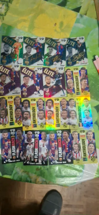 Cartas Panini Élite y Flashback Fútbol