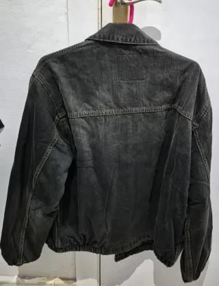 Chaqueta tejana Pull & Bear Negra Talla M
