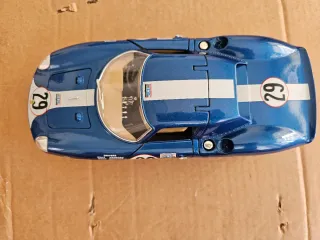 Burago Ferrari 250 LM 1:18