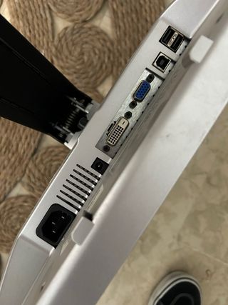 Monitor Dell Negro 17 pulgadas