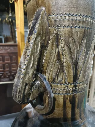 Jarrón antiguo ceramica