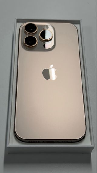 iPhone 16 Pro Oro