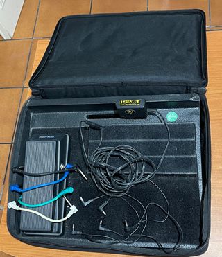 GATOR GPT Black Pedalboard con borsa imbottita